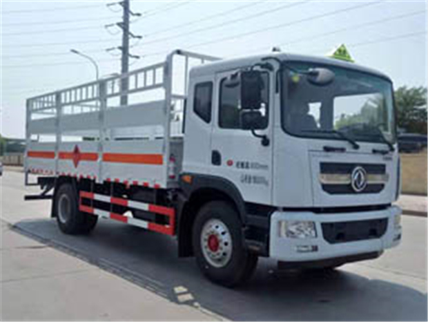 东风6米2气瓶运输车