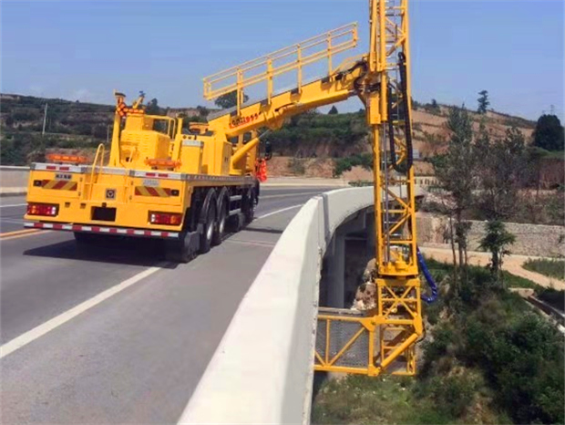 重汽桁架式18-20米桥梁检测车