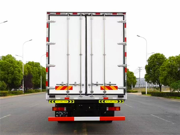 �������PLUS 9��6��س�330����